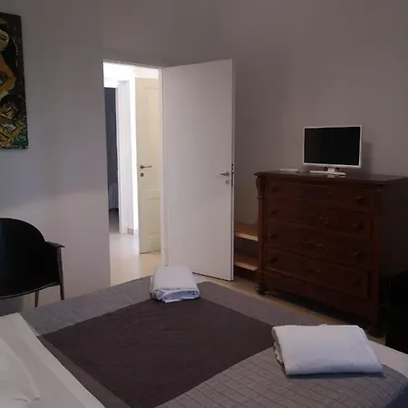 Borgo Marino Plemmirio Otel Siraküza