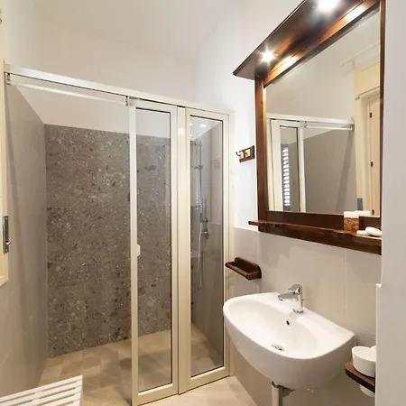 Borgo Marino Plemmirio Otel Siraküza