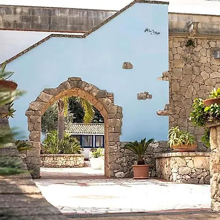 Hotel Borgo Marino Plemmirio 4*