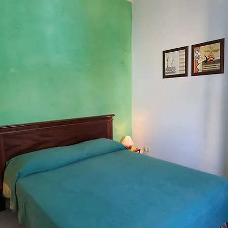 Borgo Marino Plemmirio Otel Siraküza